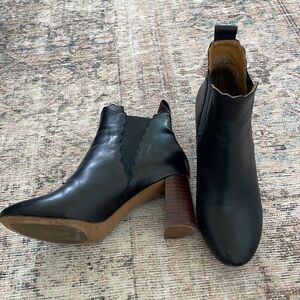Chloe leather booties